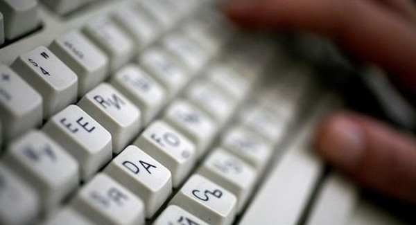 Szigorúbb büntetés az online gyermekpornográfiáért