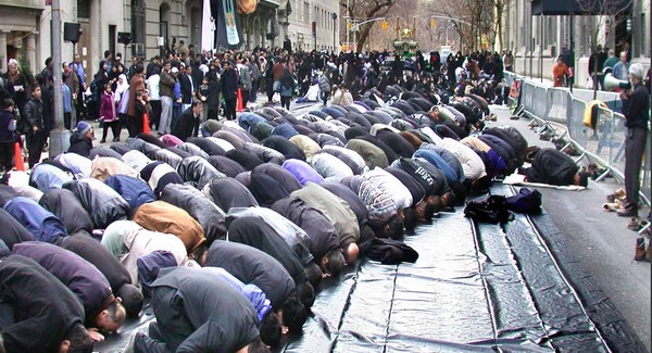 Iszlám terepen a New York-i titkosrendőrök