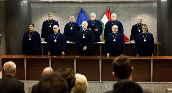 Berágott a Fidesz az Alkotmánybíróságra