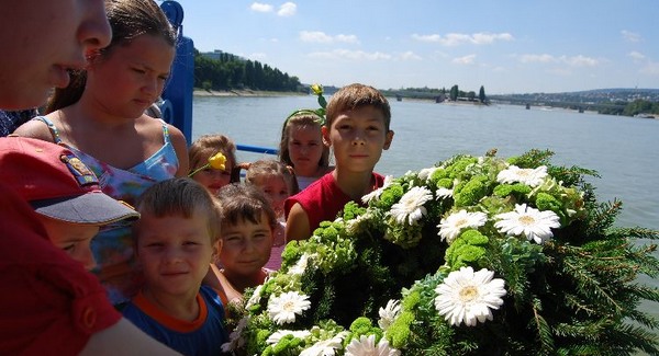 Hirosimára és a norvég terrortámadásra emlékezett a Békeszövetség