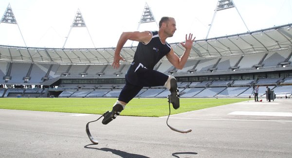 A műlábbal futó Pistorius és Semenya is ott lesz a vb-n