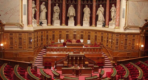 Újabb csapás Sarkozy pártjának