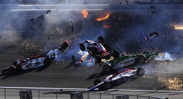 Tragédia az IndyCar autóversenyen