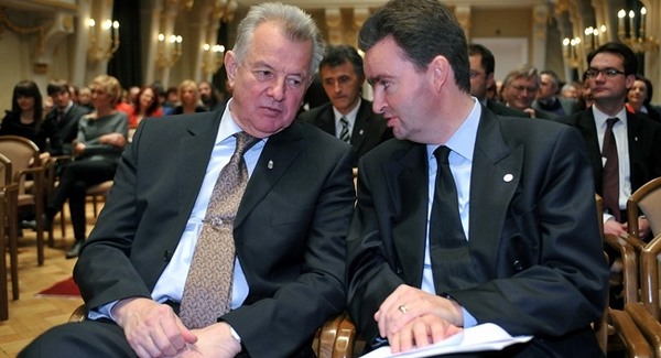 Honnan van (Dr.) Habsburg György doktorátusa? 