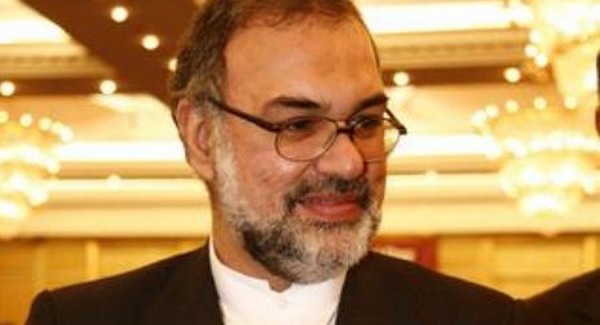 Irán aranyért élelmet seftel a nagyvilágban