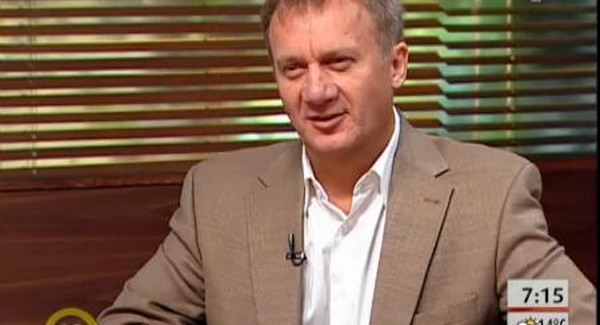 DK: ezermilliárdot pazarolt el eddig a kormány 