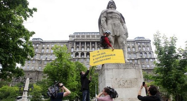 Spekulációs adót javasol az LMP