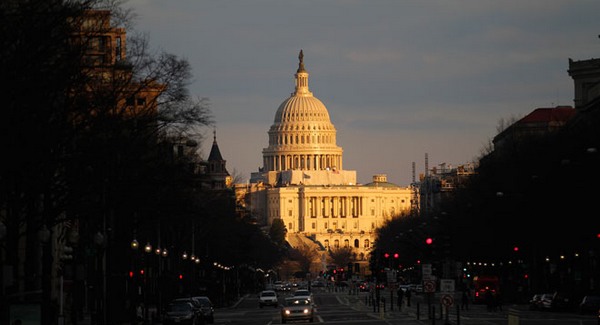 Fél költségvetése lesz Amerikának 