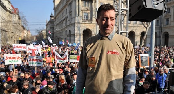 A Szolidaritás az Operánál tüntet október 23-án 