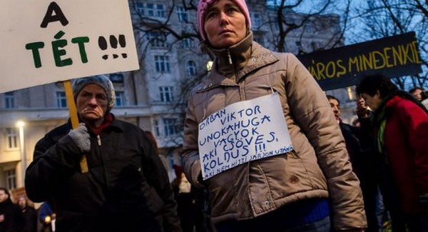 Orbán unokahúga csöves és koldul?