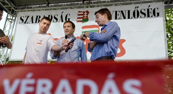 Bajnai gyarapodást, nyugalmat és biztonságot ígért